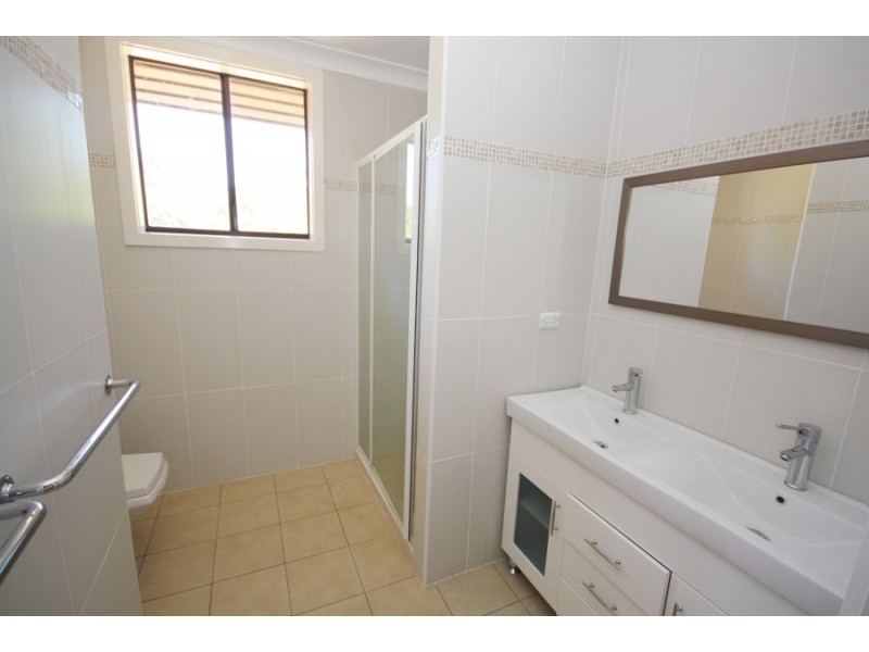 3 Poplar Road, Wagga Wagga NSW 2650