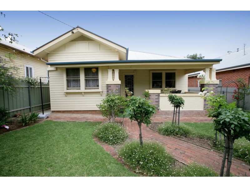14 Richard Street, Wagga Wagga NSW 2650
