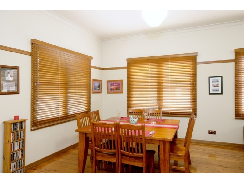 14 Richard Street, Wagga Wagga NSW 2650