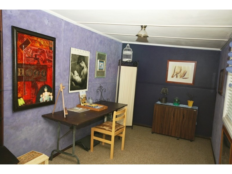 16 Graham Avenue, Gumly Gumly NSW 2652