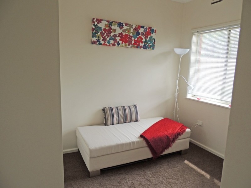 1/5 Wilson Street, Kooringal NSW 2650