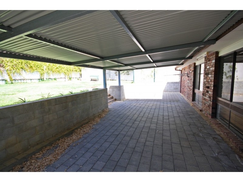 23 Kilpatrick Street, Wagga Wagga NSW 2650