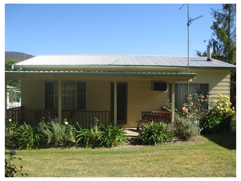 6 Lampe Street, Talbingo NSW 2720
