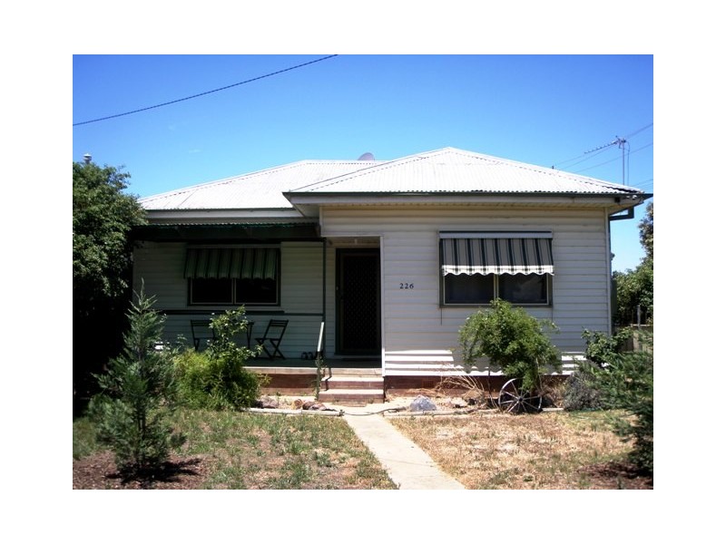 226 Kincaid St, Wagga Wagga NSW 2650