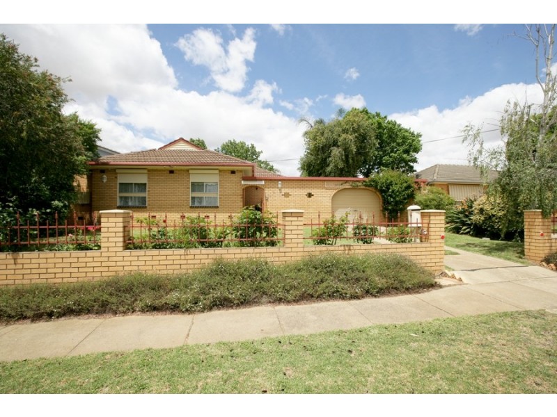 61 Northcott Pde, Wagga Wagga NSW 2650