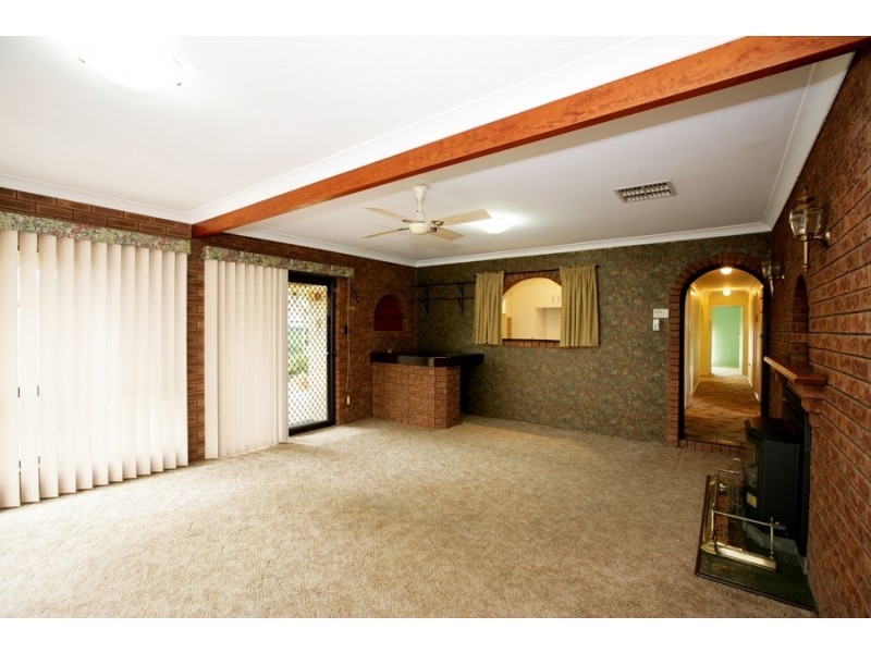 61 Northcott Pde, Wagga Wagga NSW 2650