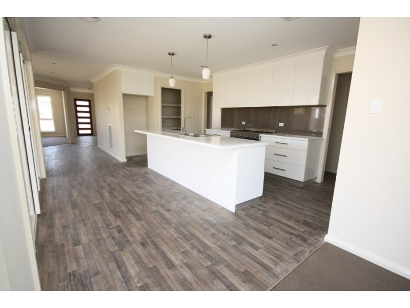 Lot 15 Lingiari Drive, Lloyd NSW 2650