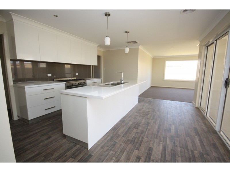 Lot 15 Lingiari Drive, Lloyd NSW 2650