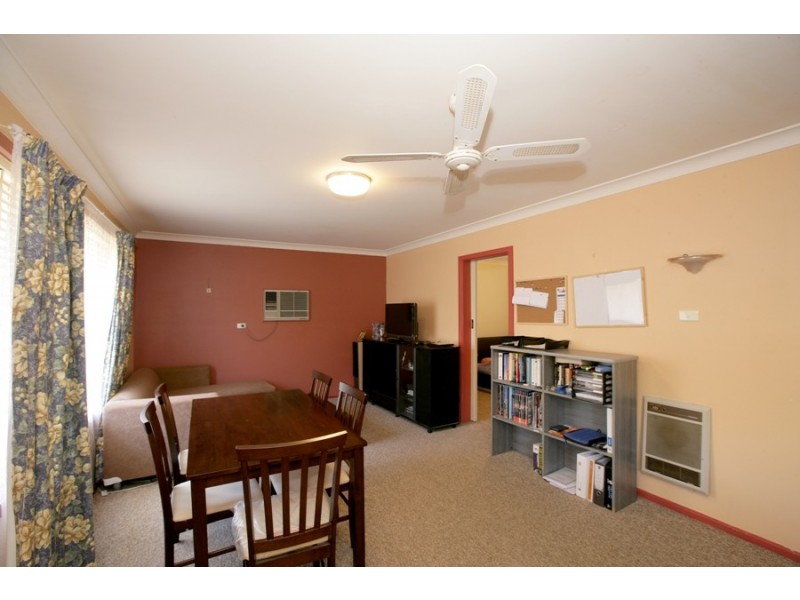 3/3 Henschke Avenue, Wagga Wagga NSW 2650