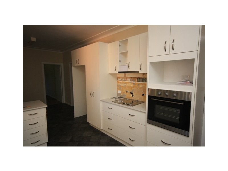 8 Acacia Street, Wagga Wagga NSW 2650