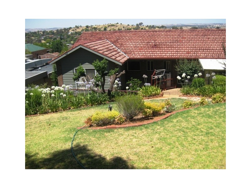 20 Andrews Ave, Wagga Wagga NSW 2650