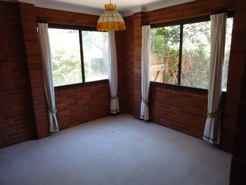 2/58 Pugsley Ave, Wagga Wagga NSW 2650