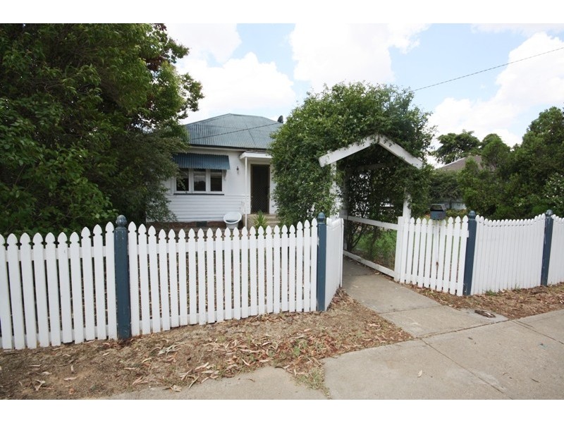 25 The Boulevarde, Kooringal NSW 2650