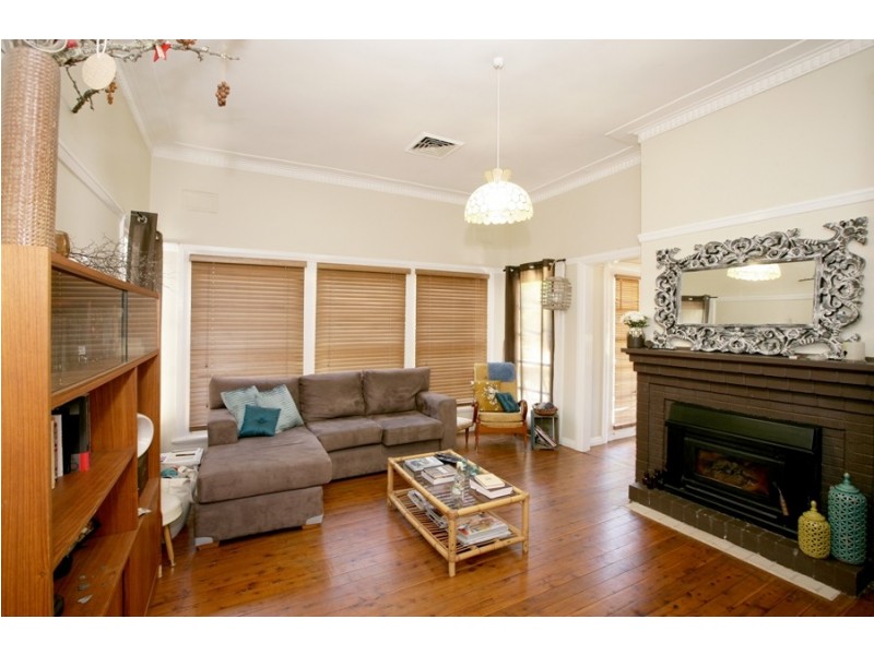 31 Heath Street, Turvey Park NSW 2650
