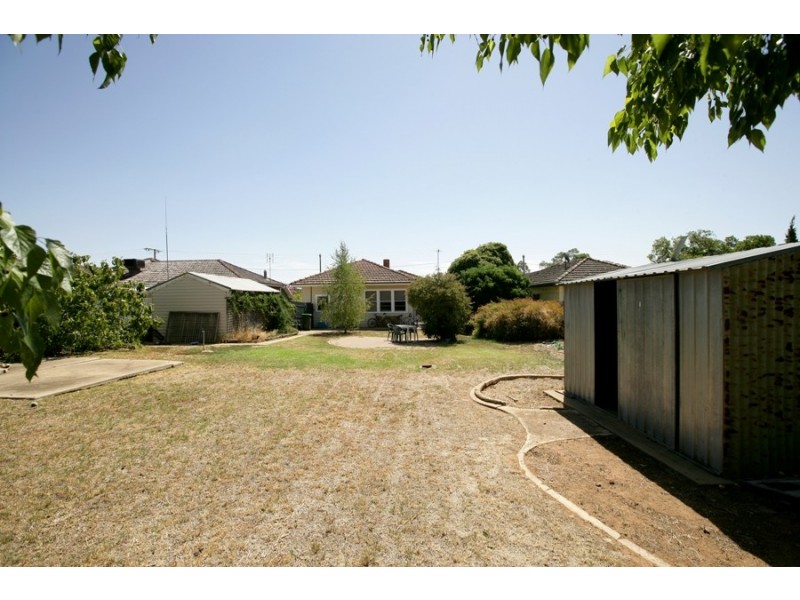 31 Heath Street, Turvey Park NSW 2650