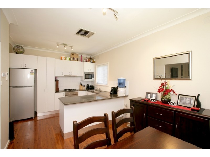 32 Anne Street, Tolland NSW 2650