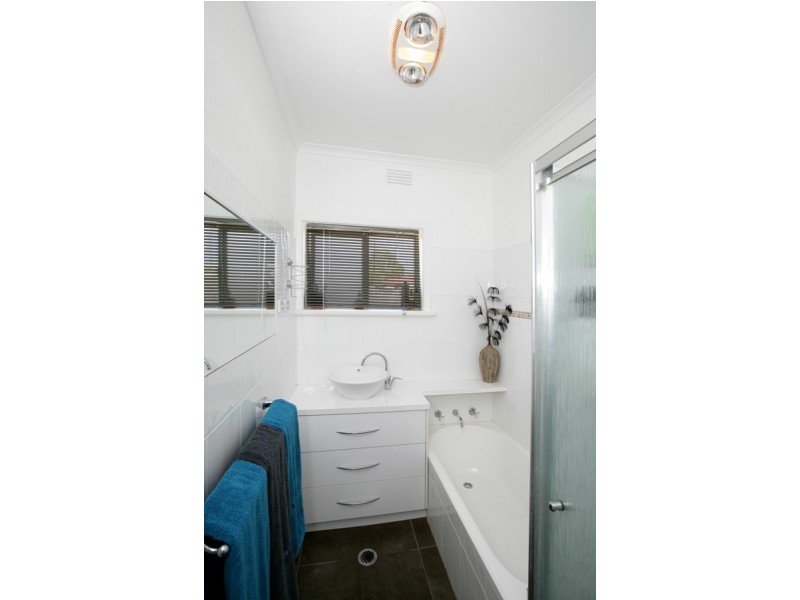 32 Anne Street, Tolland NSW 2650