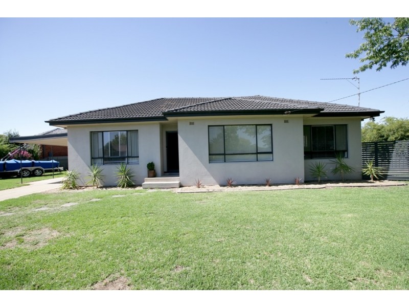 32 Anne Street, Tolland NSW 2650