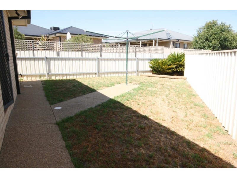 3 Havilah Place, Bourkelands NSW 2650