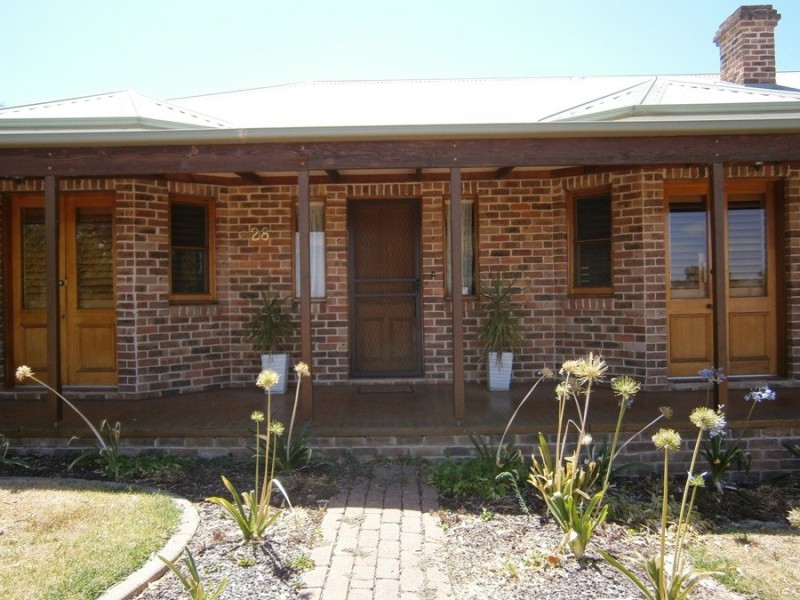 28 Amaroo St, Wagga Wagga NSW 2650