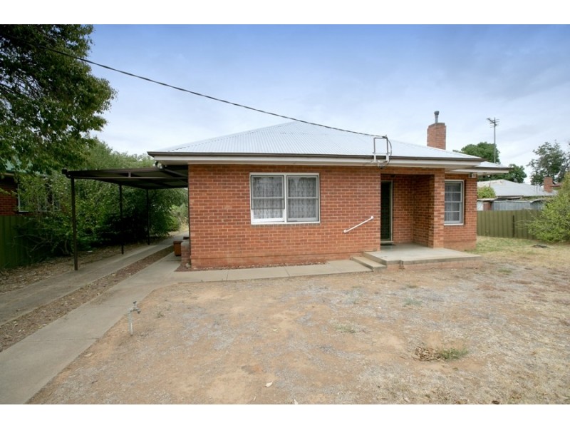 92 Fernleigh Road, Mount Austin NSW 2650