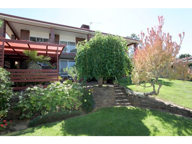 42 Henwood Avenue, Kooringal NSW 2650