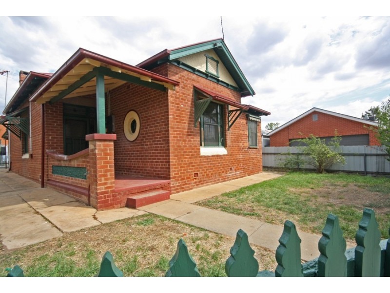 1/76 Brookong Ave, Wagga Wagga NSW 2650