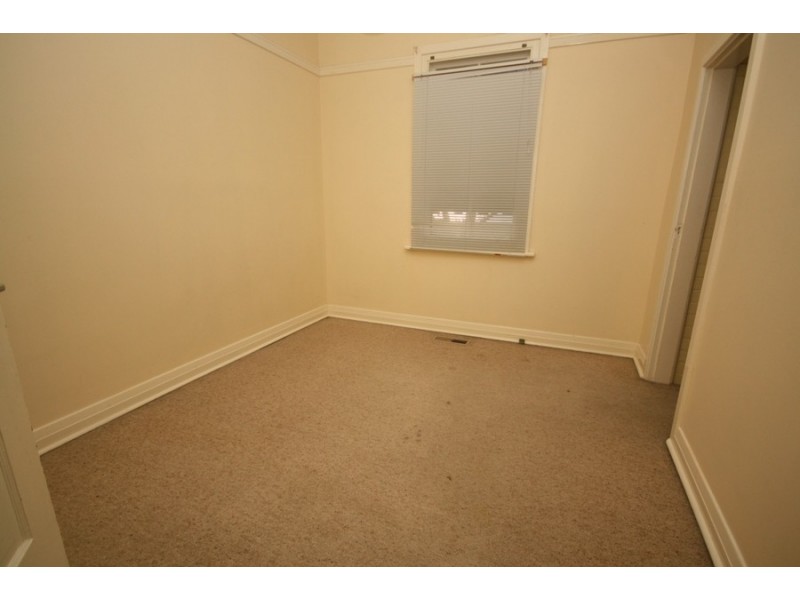 1/76 Brookong Ave, Wagga Wagga NSW 2650