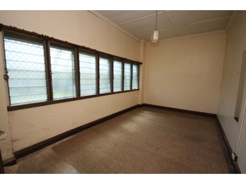 221 Edward Street, Wagga Wagga NSW 2650