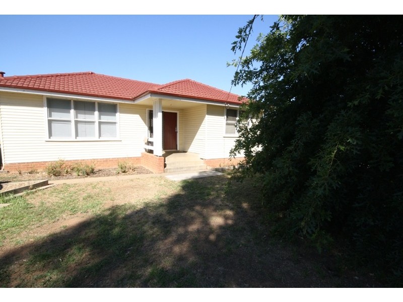 3 Timor Place, Ashmont NSW 2650