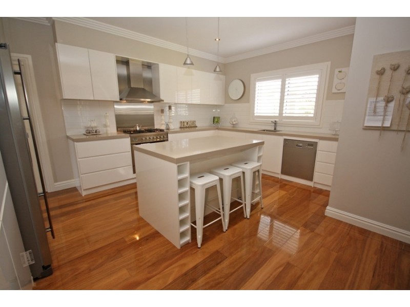 4 Genista Place, Springvale NSW 2650