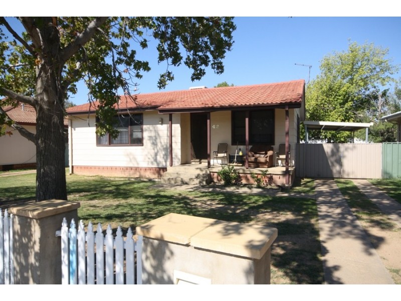 42 Bruce Street, Tolland NSW 2650