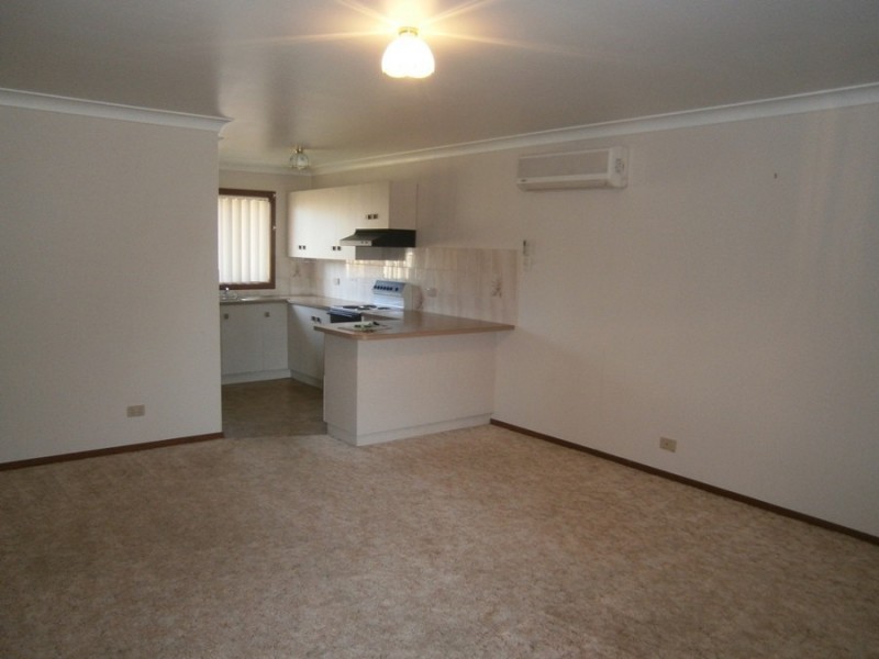 4/12 Wewak Street, Wagga Wagga NSW 2650