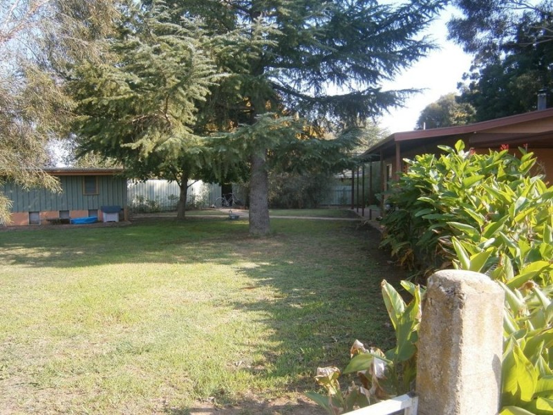 4A Elm Rd, Wagga Wagga NSW 2650