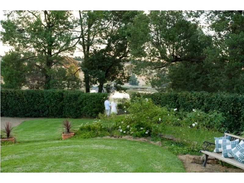 12 Gelston Park Road, Wagga Wagga NSW 2650