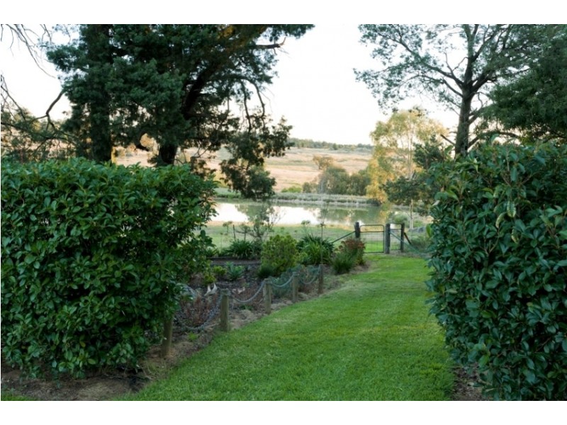 12 Gelston Park Road, Wagga Wagga NSW 2650