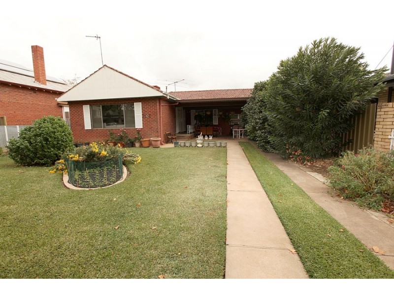 70 Best Street, Wagga Wagga NSW 2650