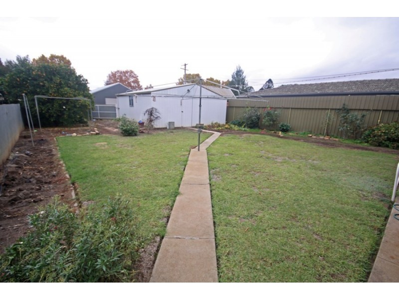 70 Best Street, Wagga Wagga NSW 2650