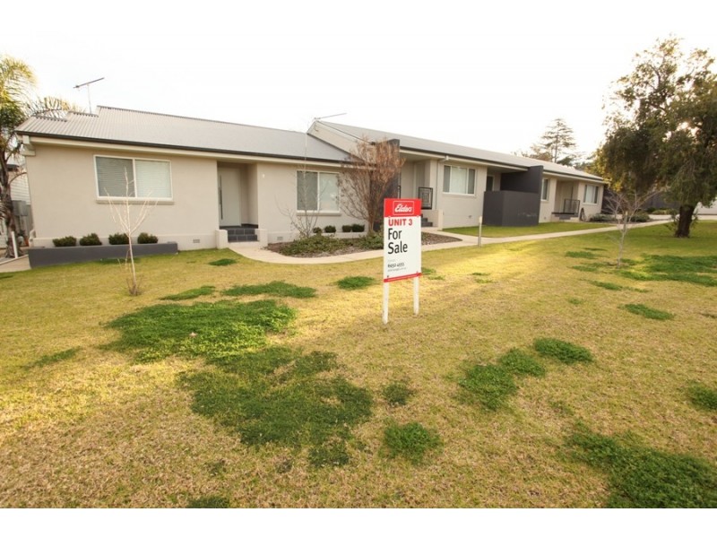 3/2 Cochrane Street, Kooringal NSW 2650