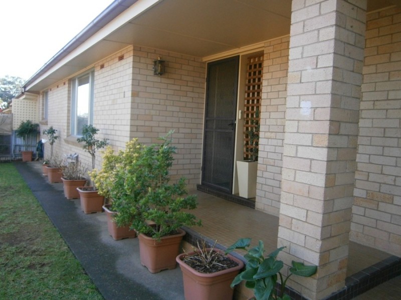 1/3 Henschke Ave, Wagga Wagga NSW 2650