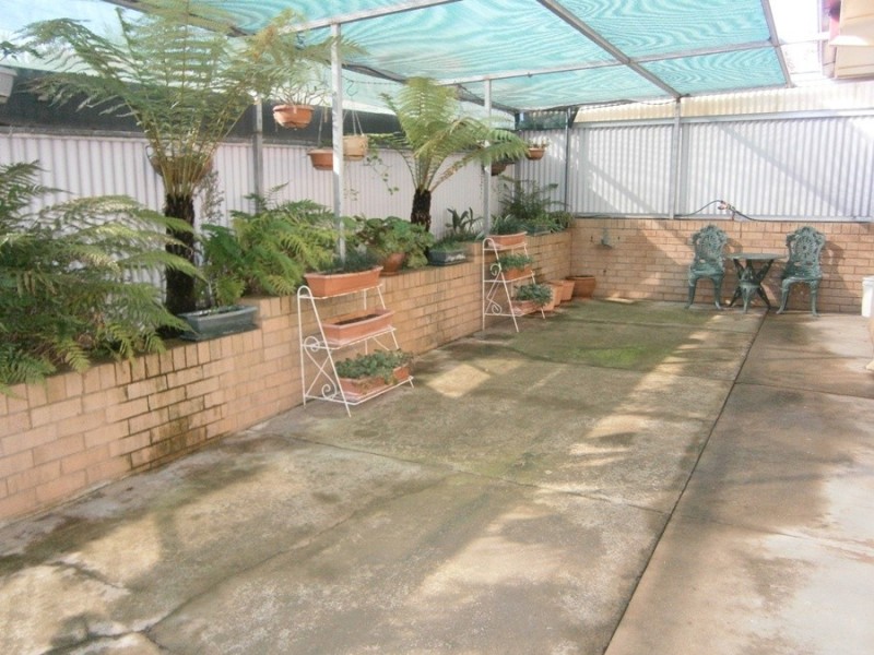 1/3 Henschke Ave, Wagga Wagga NSW 2650
