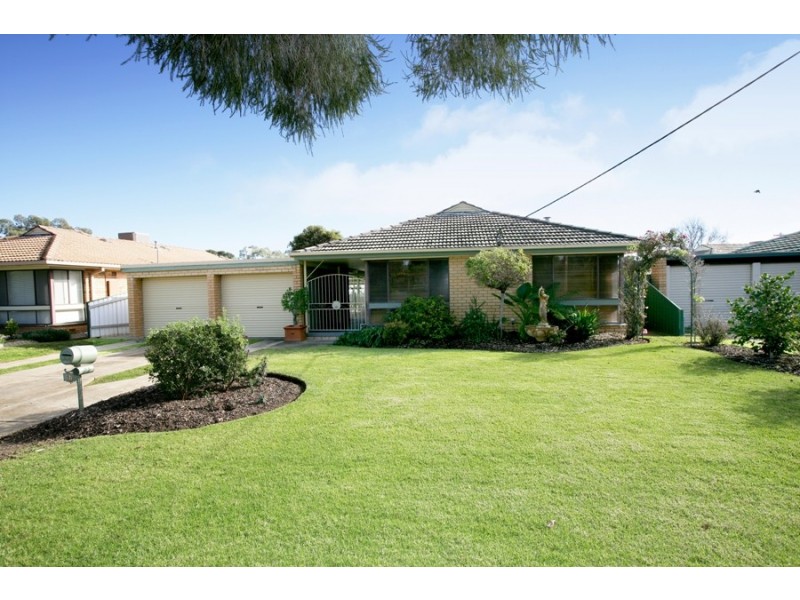 57 Geneva Crescent, Lake Albert NSW 2650