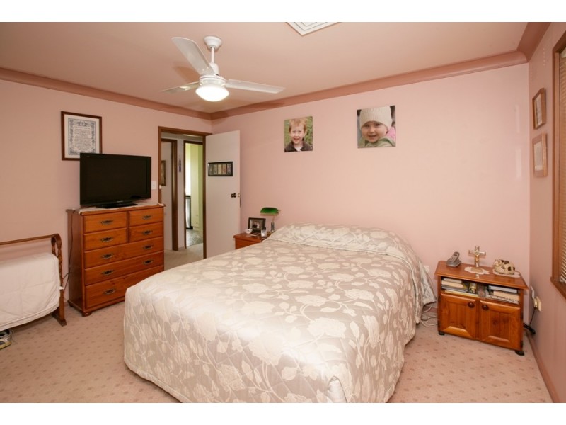 57 Geneva Crescent, Lake Albert NSW 2650
