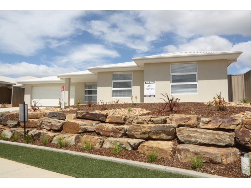 15 Watson Boulevarde, Lloyd NSW 2650