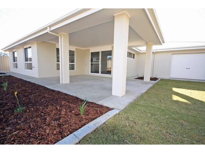 15 Watson Boulevarde, Lloyd NSW 2650