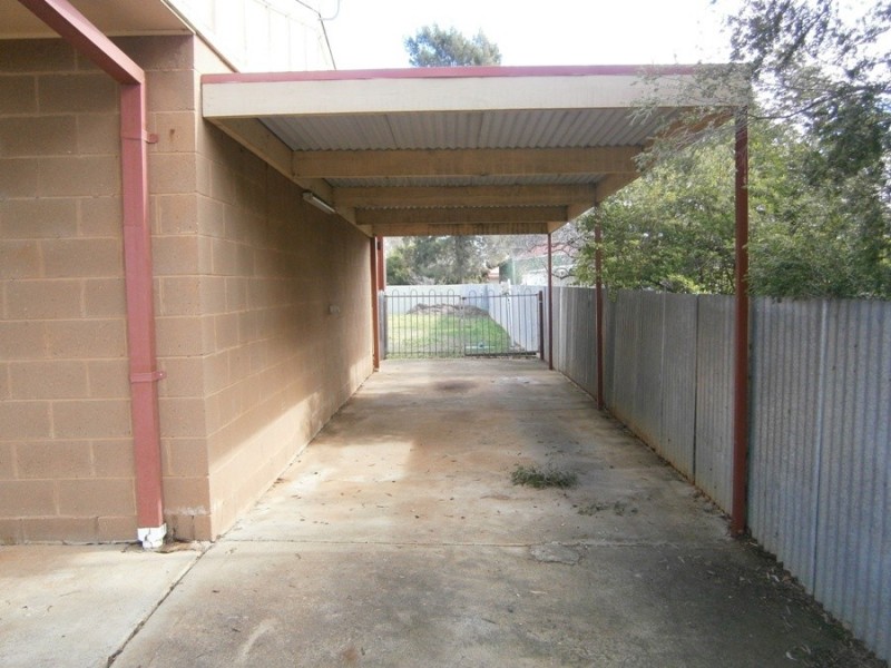 1/12 Bristol Street, Collingullie NSW 2650