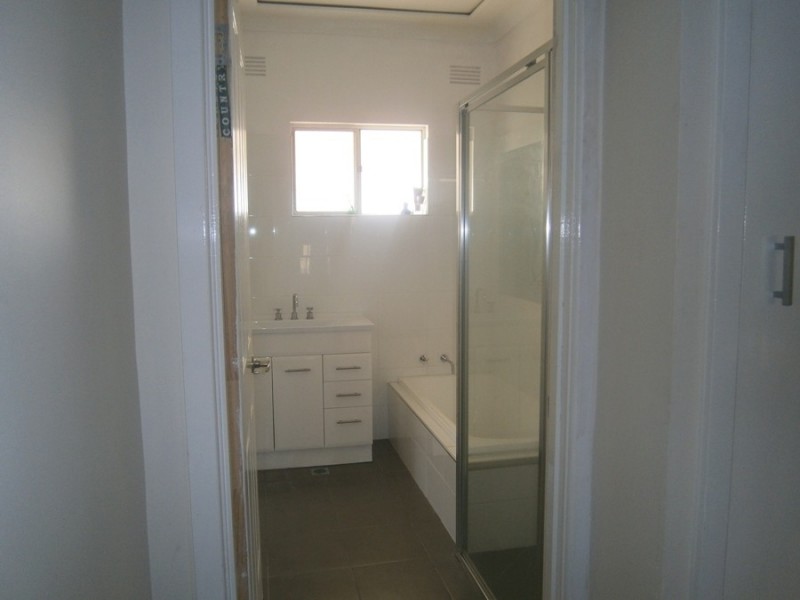 18 Waranga Ave, Wagga Wagga NSW 2650