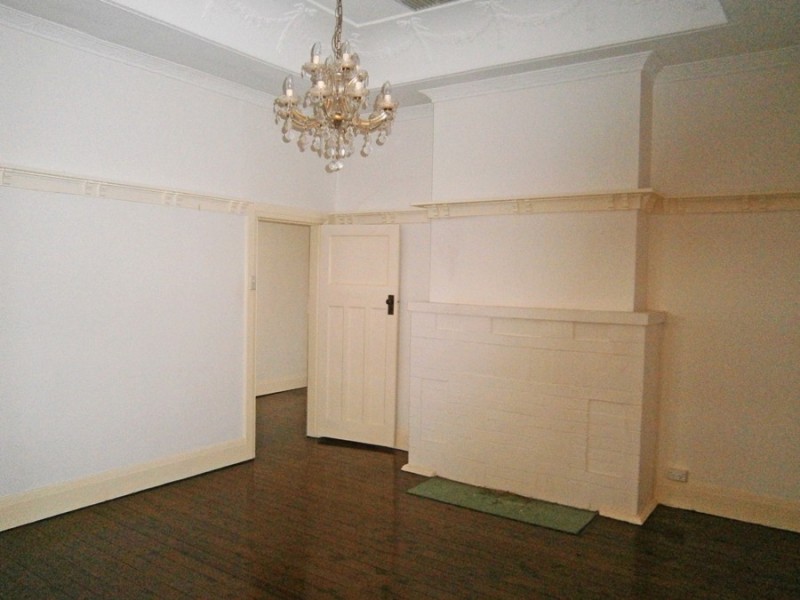 25 Oates Avenue, Wagga Wagga NSW 2650