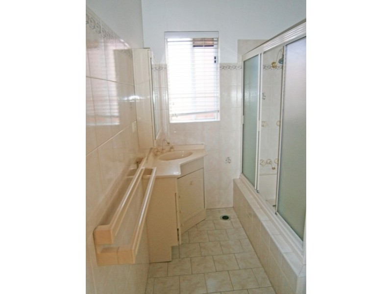 25 Oates Avenue, Wagga Wagga NSW 2650