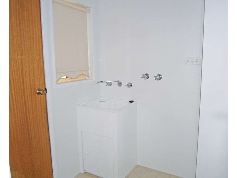 25 Langi Cres, Wagga Wagga NSW 2650
